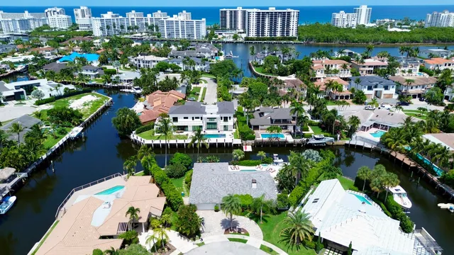 $29,500 | 830 Northeast Boca Bay Colony Drive, Boca Raton, FL 33487