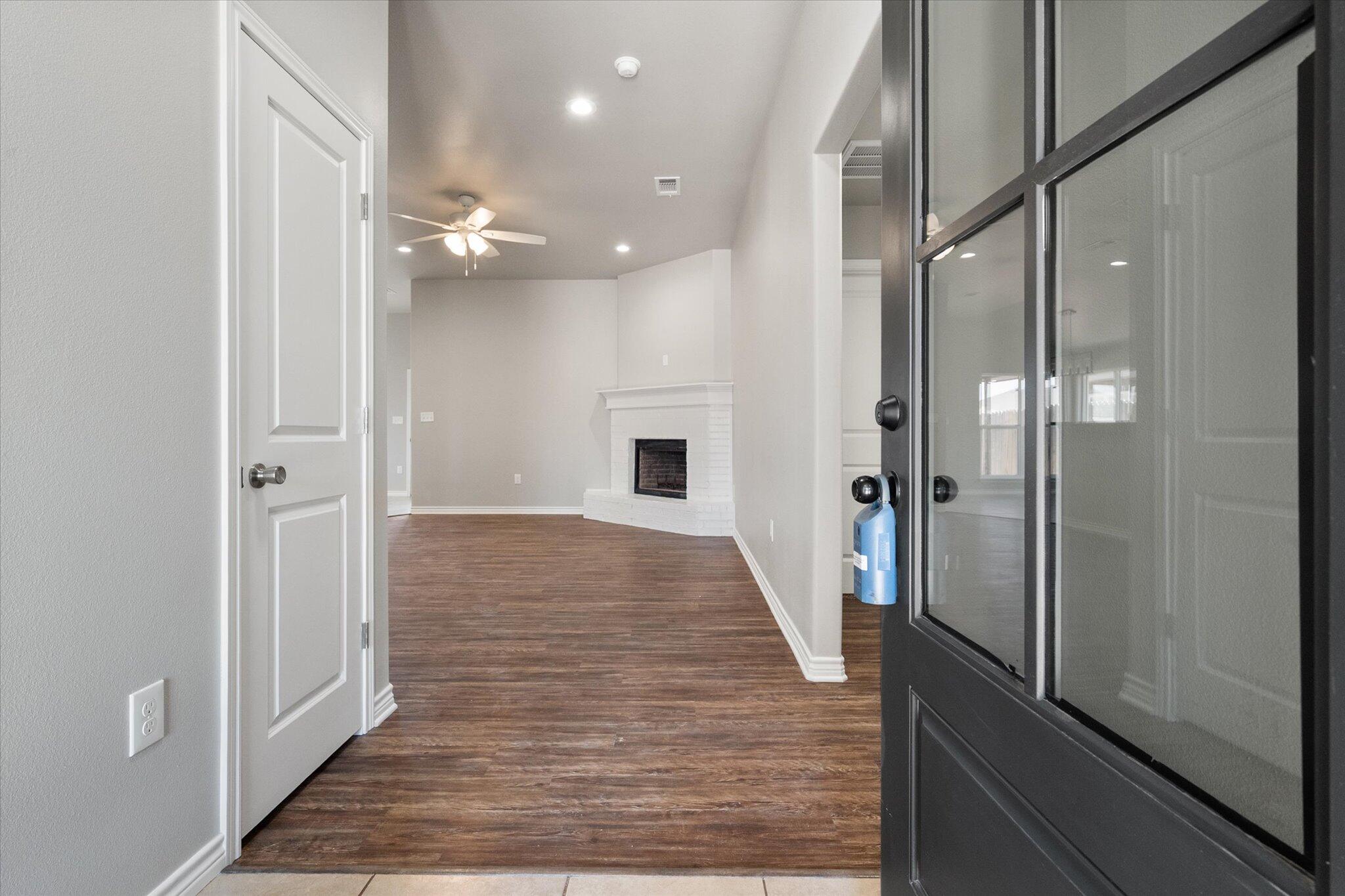 6916 37th Street Lubbock, TX 79407 - Photo 2 of 29 05-6916 37th st0902