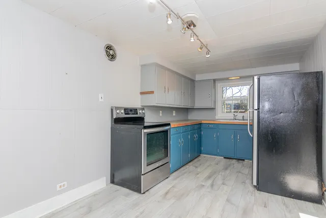 $299,900 | 2244 East T Avenue, Portage, MI 49002