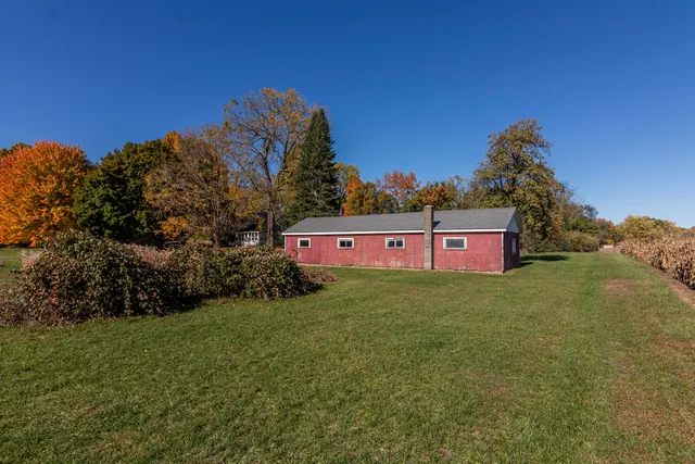 $299,900 | 2244 East T Avenue, Portage, MI 49002