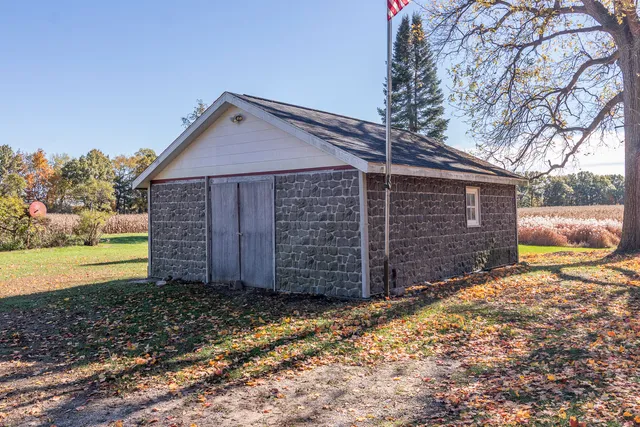 $299,900 | 2244 East T Avenue, Portage, MI 49002