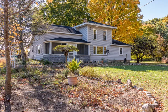 $299,900 | 2244 East T Avenue, Portage, MI 49002