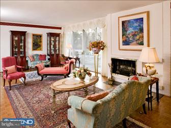 1646 Country Road Bethlehem, PA 18015 - Photo 3 of 5 Gallery Image 3