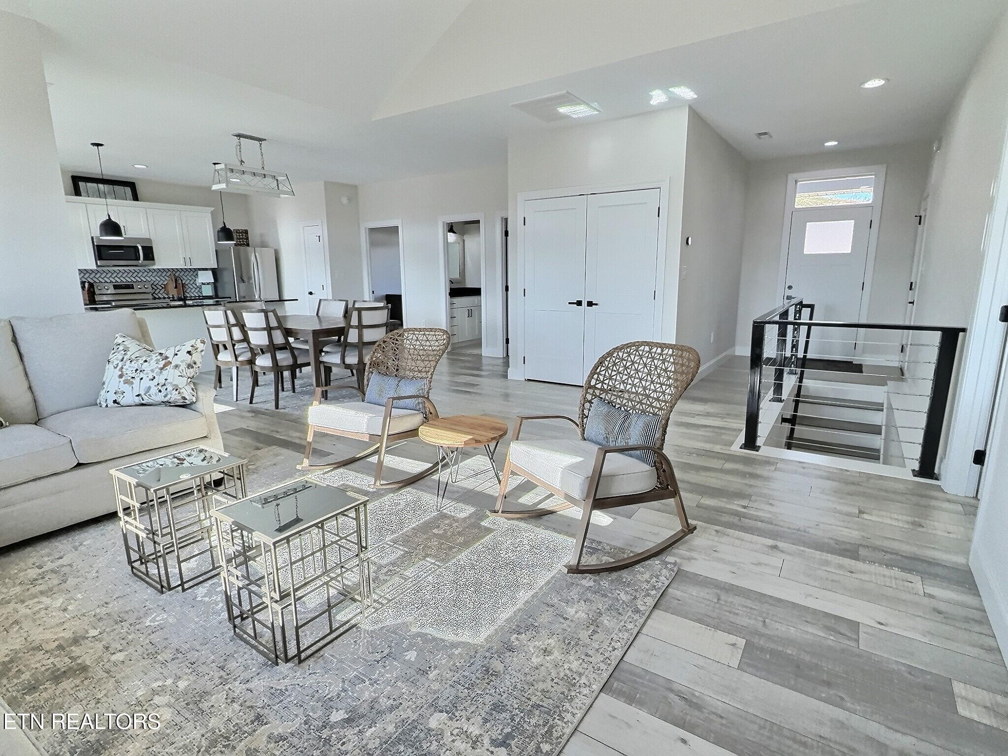 163 Lakeshore Bay Road Jefferson City, TN 37760 - Photo 6 of 59 A5A