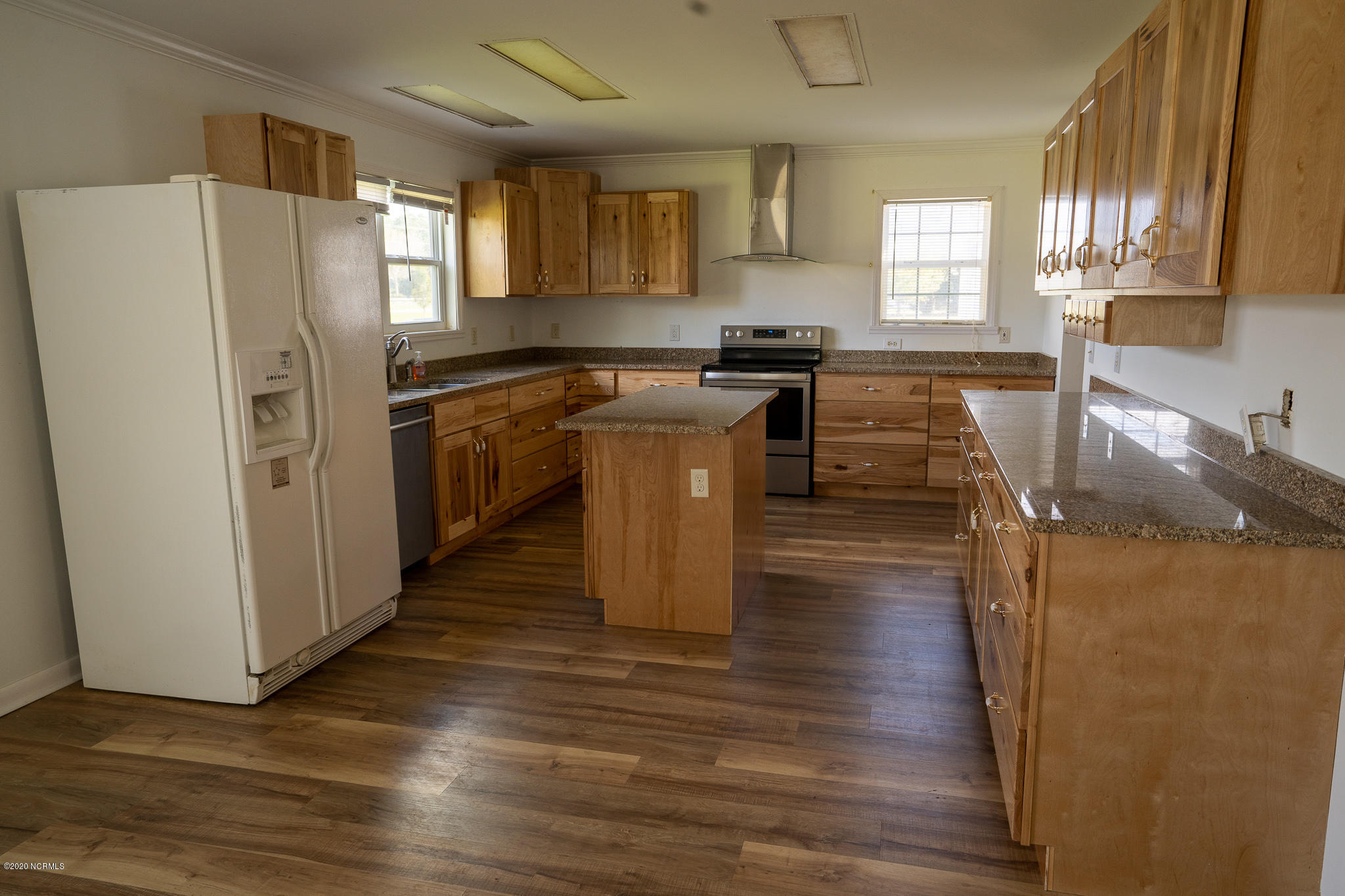 415 Swansboro Loop Road Swansboro, NC 28584 - Photo 5 of 21 DSC01881-HDR