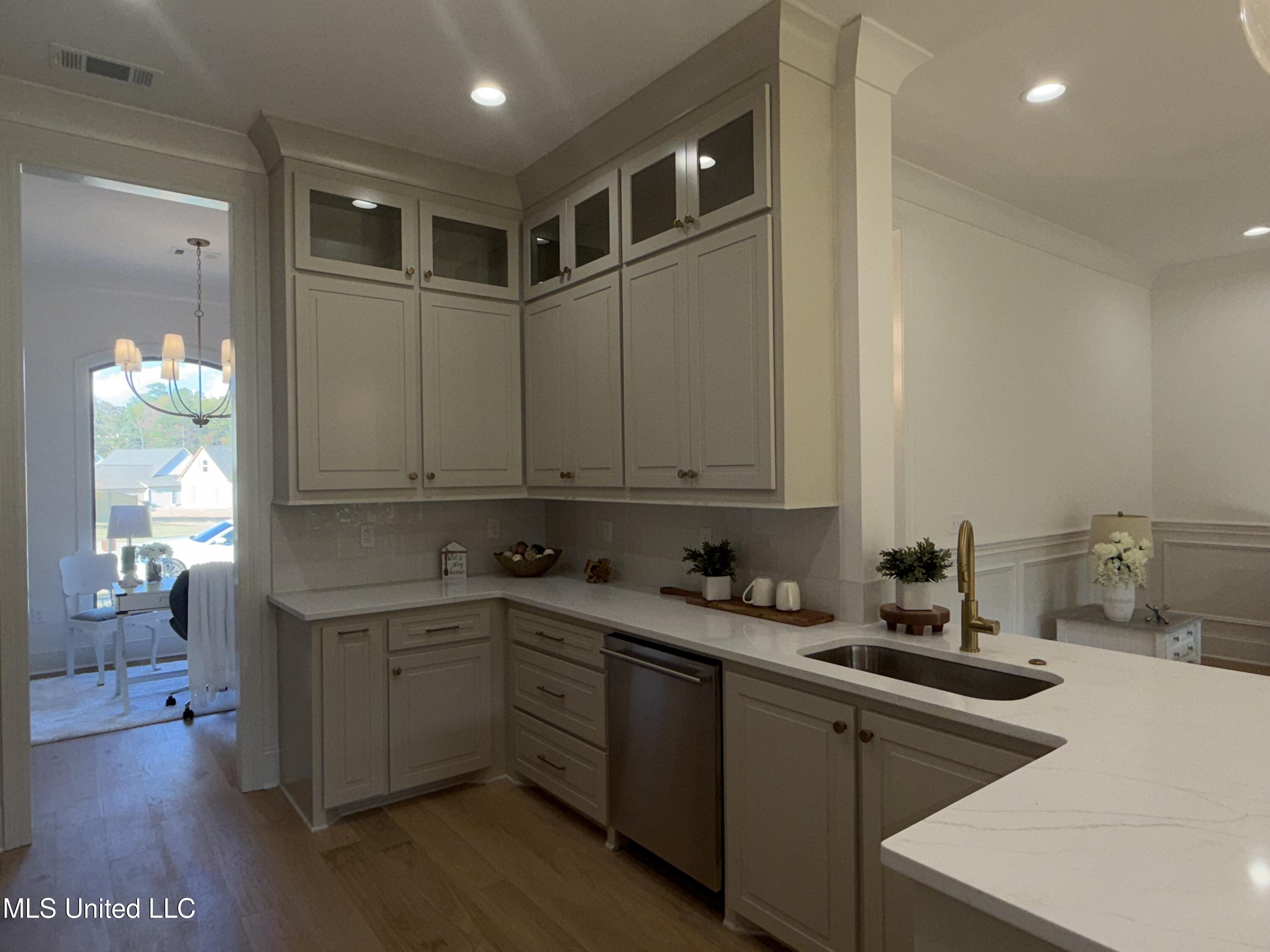 181 Bronson Bend Flowood, MS 39232 - Photo 6 of 16 IMG_7794