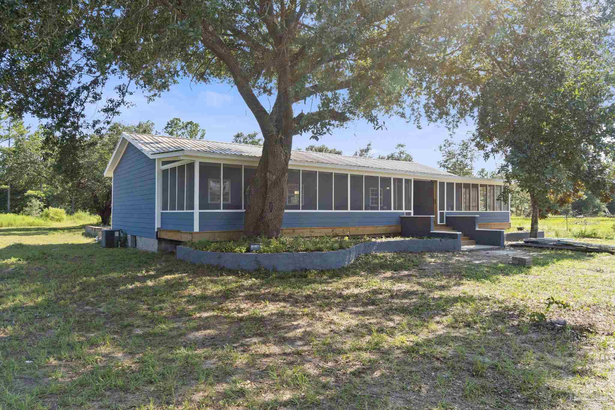 9561 South Trace Road Milton, FL 32583 - Photo 2 of 33