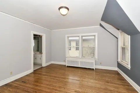 $1,195,000 | 2225 North Lake Drive, Milwaukee, WI 53202