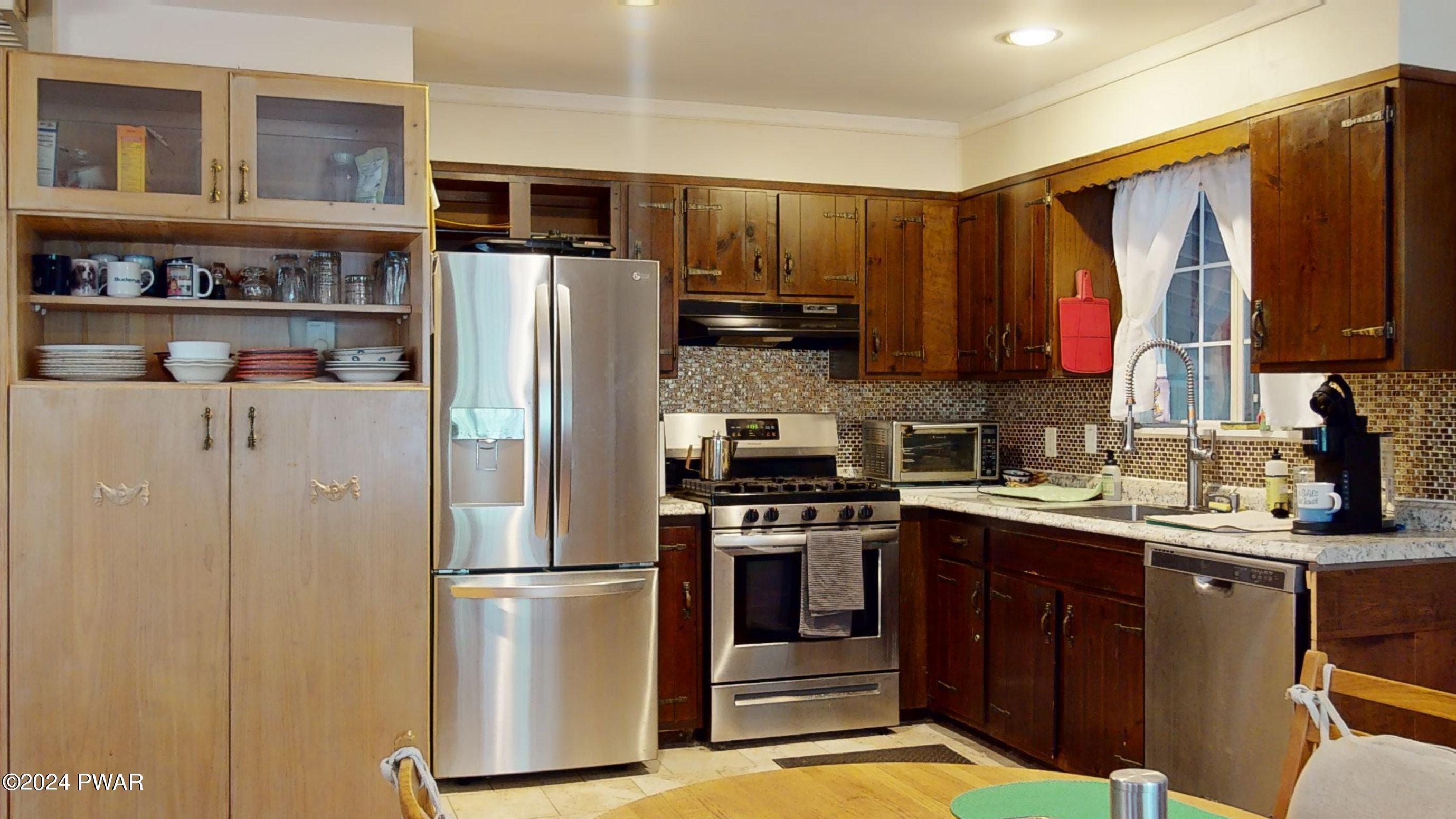 425 Maple Ridge Drive Hawley, PA 18428 - Photo 10 of 60 425-Maple-Ridge-Dr-06202024_191318