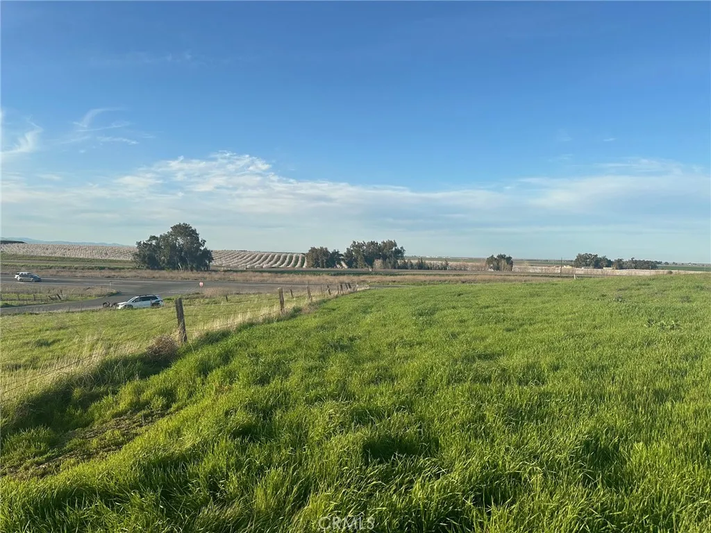 1 Billy Wright Road Los Banos, CA 93635 - Photo 21 of 23 a view of a river and an ocean view