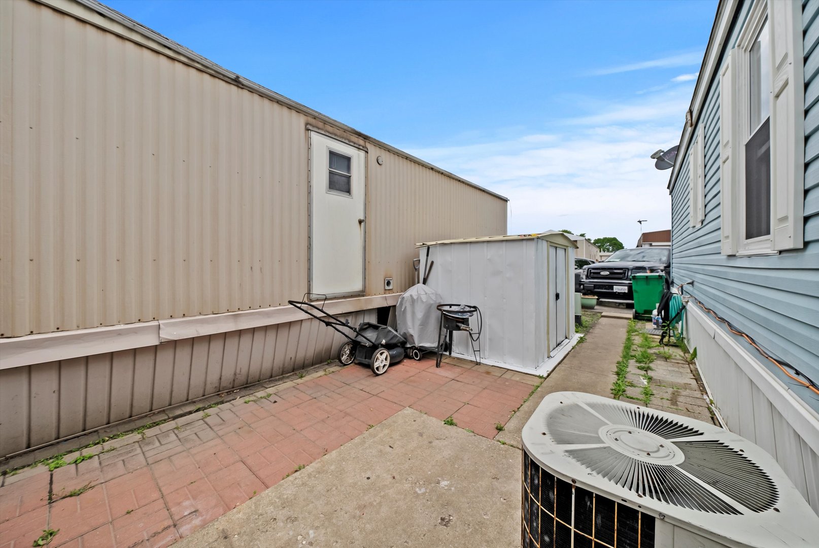 3 Ash Street Countryside, IL 60525 - Photo 25 of 31 Gallery Image 25