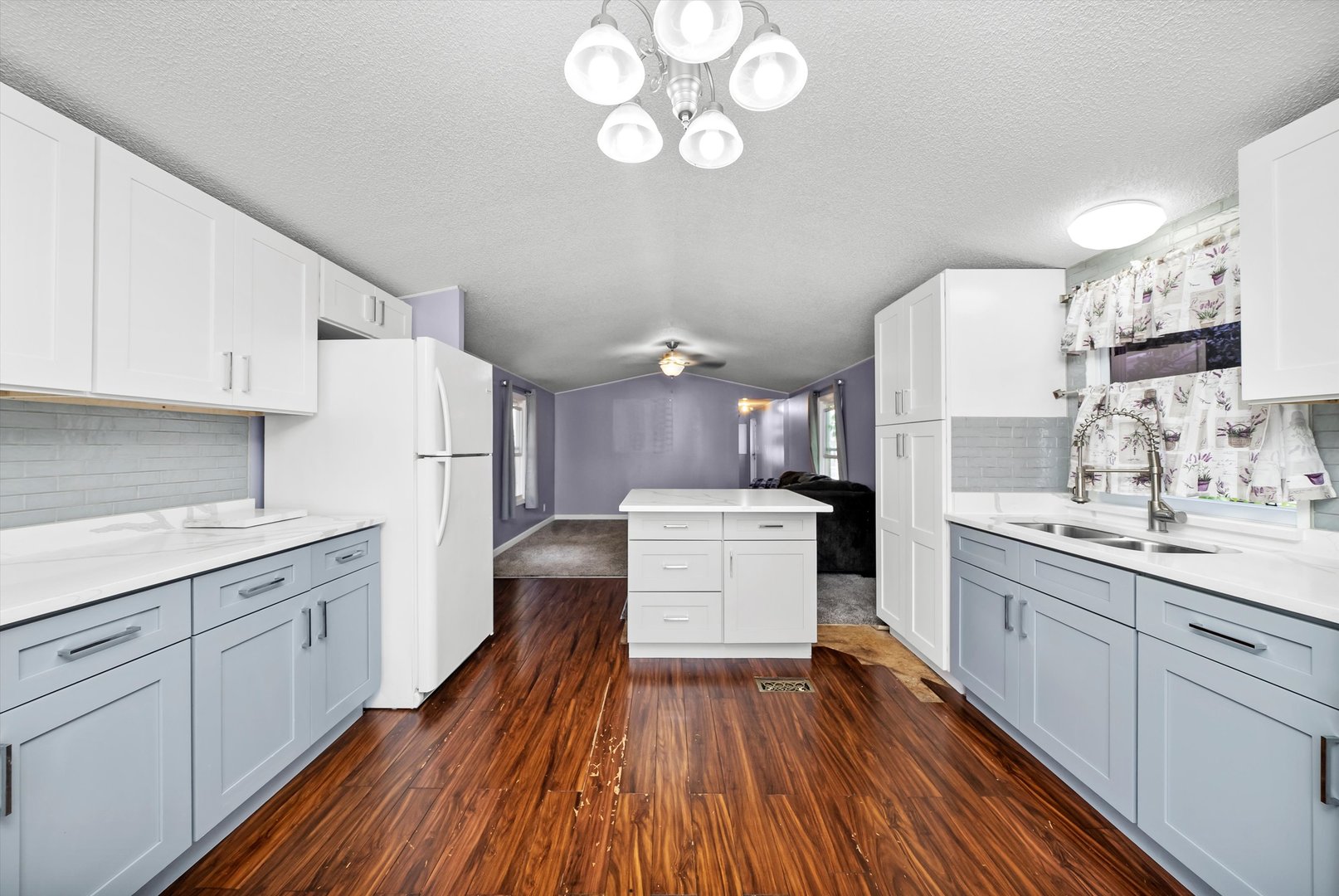 3 Ash Street Countryside, IL 60525 - Photo 9 of 31 Gallery Image 9
