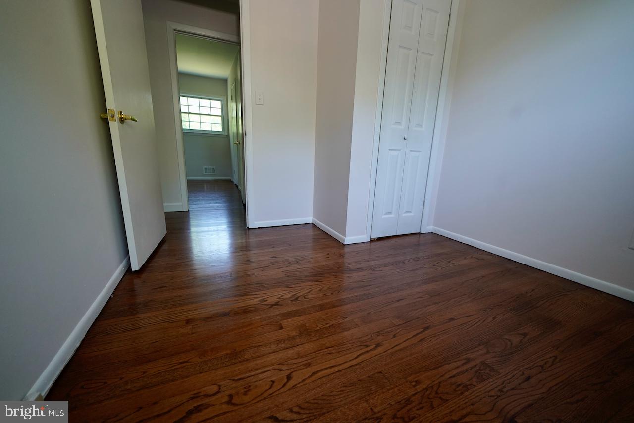 6 Winslow Road Edison, NJ 08837 - Photo 22 of 25 Gallery Image 22
