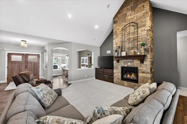 $2,195,000 | 23915 Territorial Road, Rogers, MN 55374