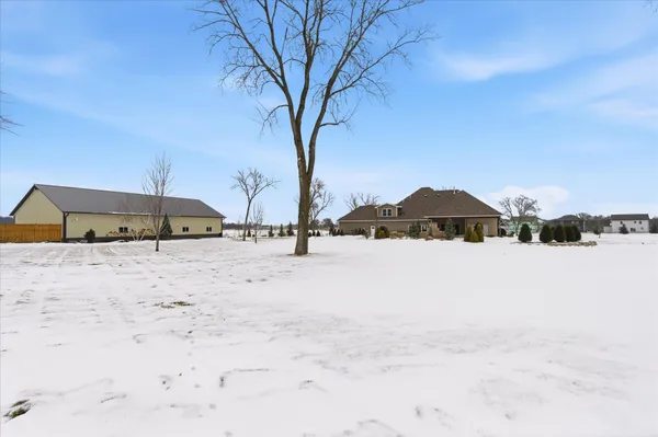 $2,195,000 | 23915 Territorial Road, Rogers, MN 55374