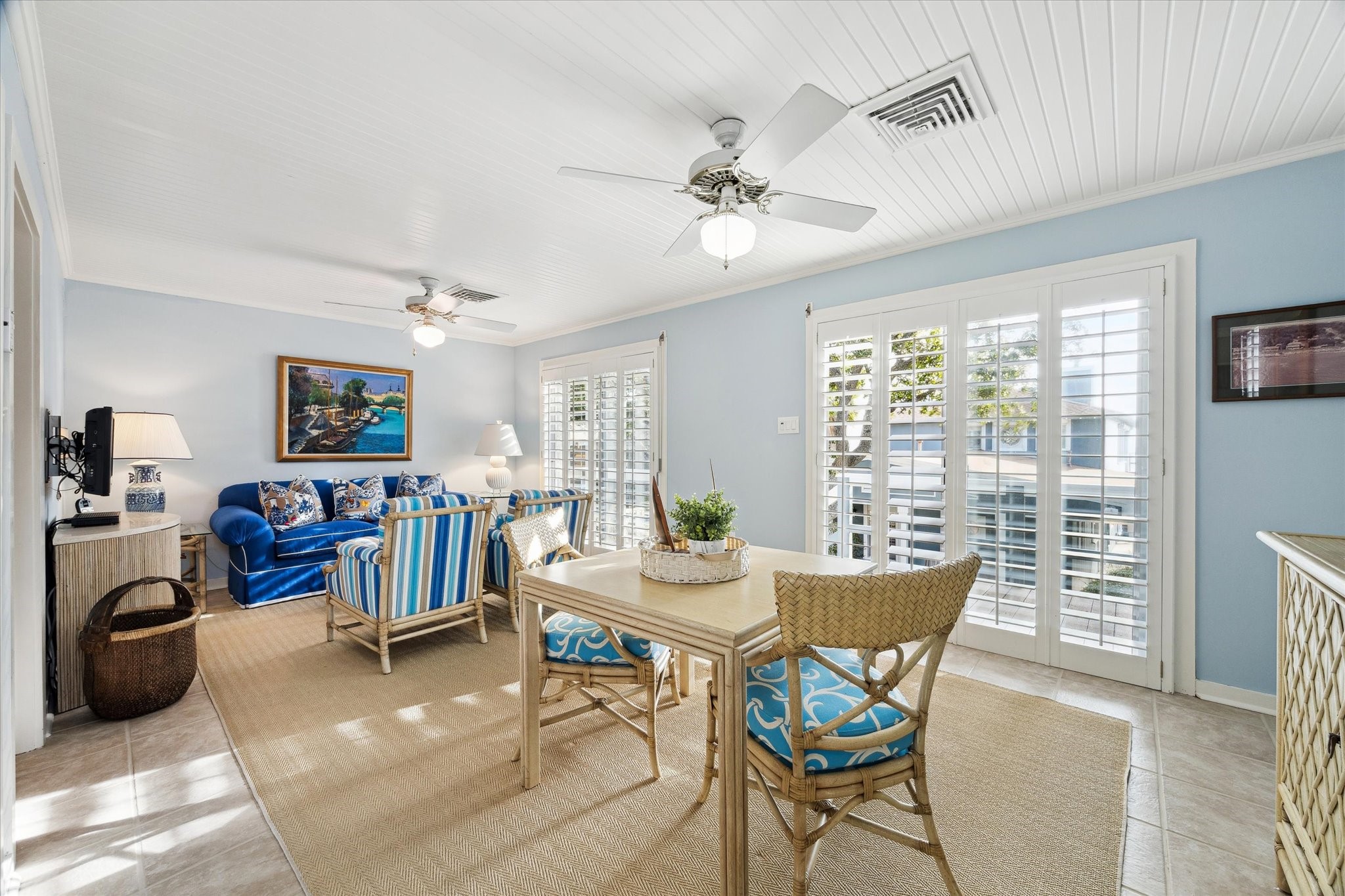 232 Garfield Street La Porte, TX 77571 - Photo 30 of 35 a dining room with furniture and wooden floor