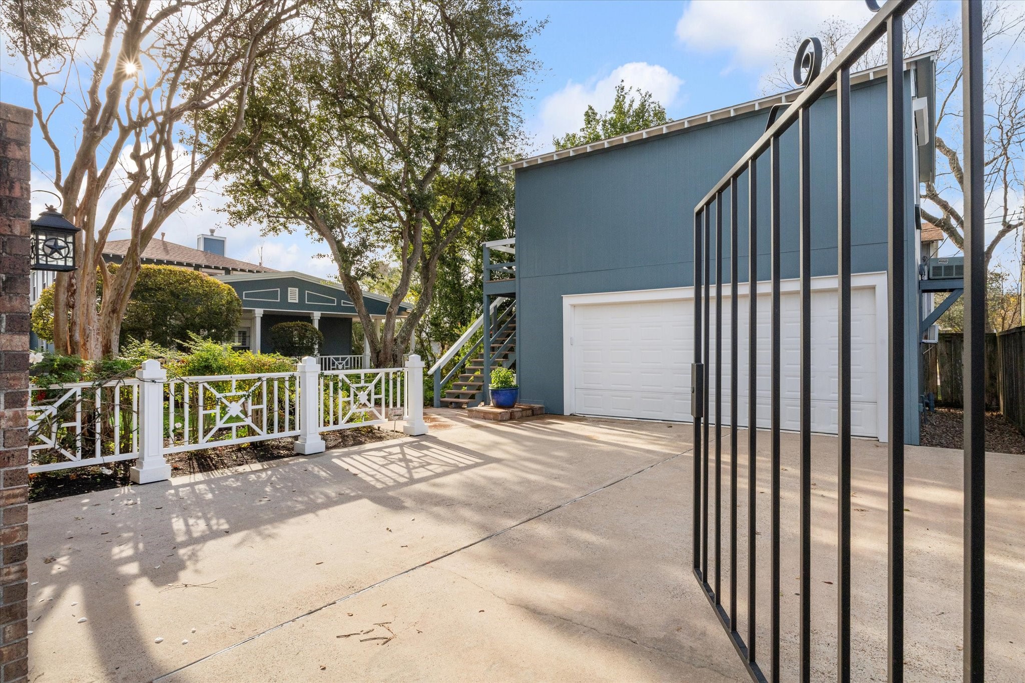 232 Garfield Street La Porte, TX 77571 - Photo 34 of 35 a front view of a house with a garden
