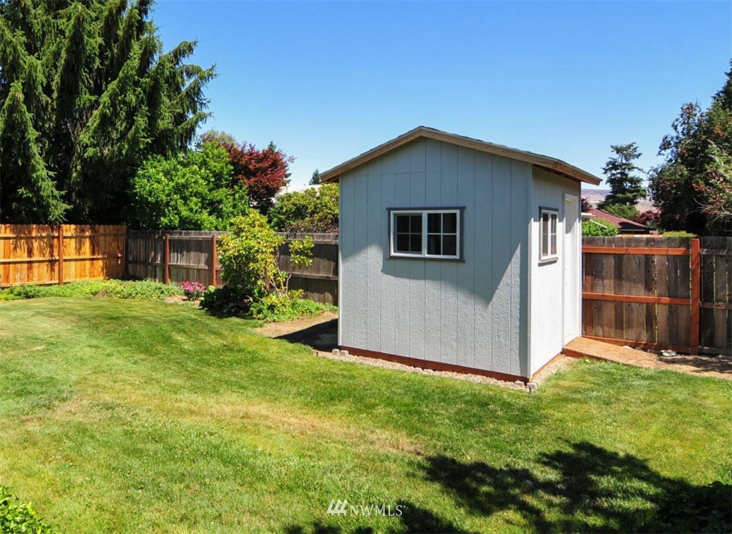 1219 First Street Wenatchee, WA 98801 - Photo 23 of 25