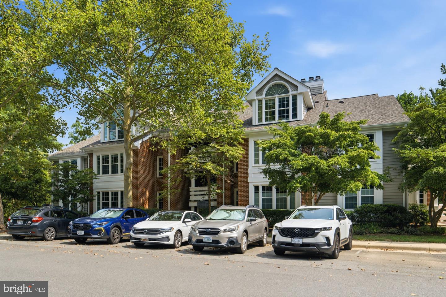 11200 Beaver Trail Court Reston, VA 20191 - Photo 1 of 35 Gallery Image 1