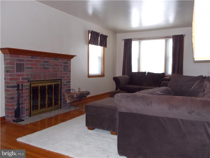 3124 Grandview Boulevard Sinking Spring, PA 19608 - Photo 2 of 25