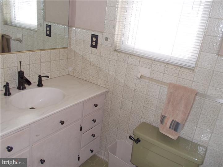3124 Grandview Boulevard Sinking Spring, PA 19608 - Photo 15 of 25