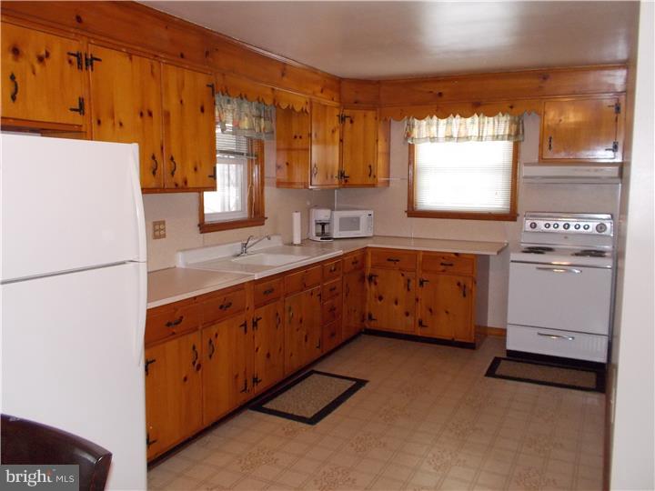 3124 Grandview Boulevard Sinking Spring, PA 19608 - Photo 7 of 25