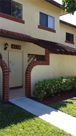 $2,800 | 4728 Northwest 90th Avenue, Sunrise, FL 33351