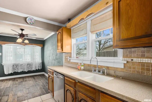 $114,900 | 120 Lakewood Avenue, East Peoria, IL 61611