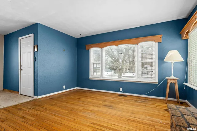 $114,900 | 120 Lakewood Avenue, East Peoria, IL 61611