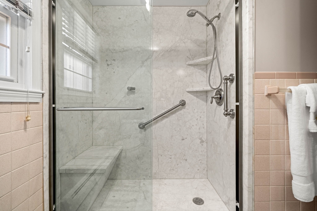 14 Belmont Road Burlington, MA 01803 - Photo 23 of 41