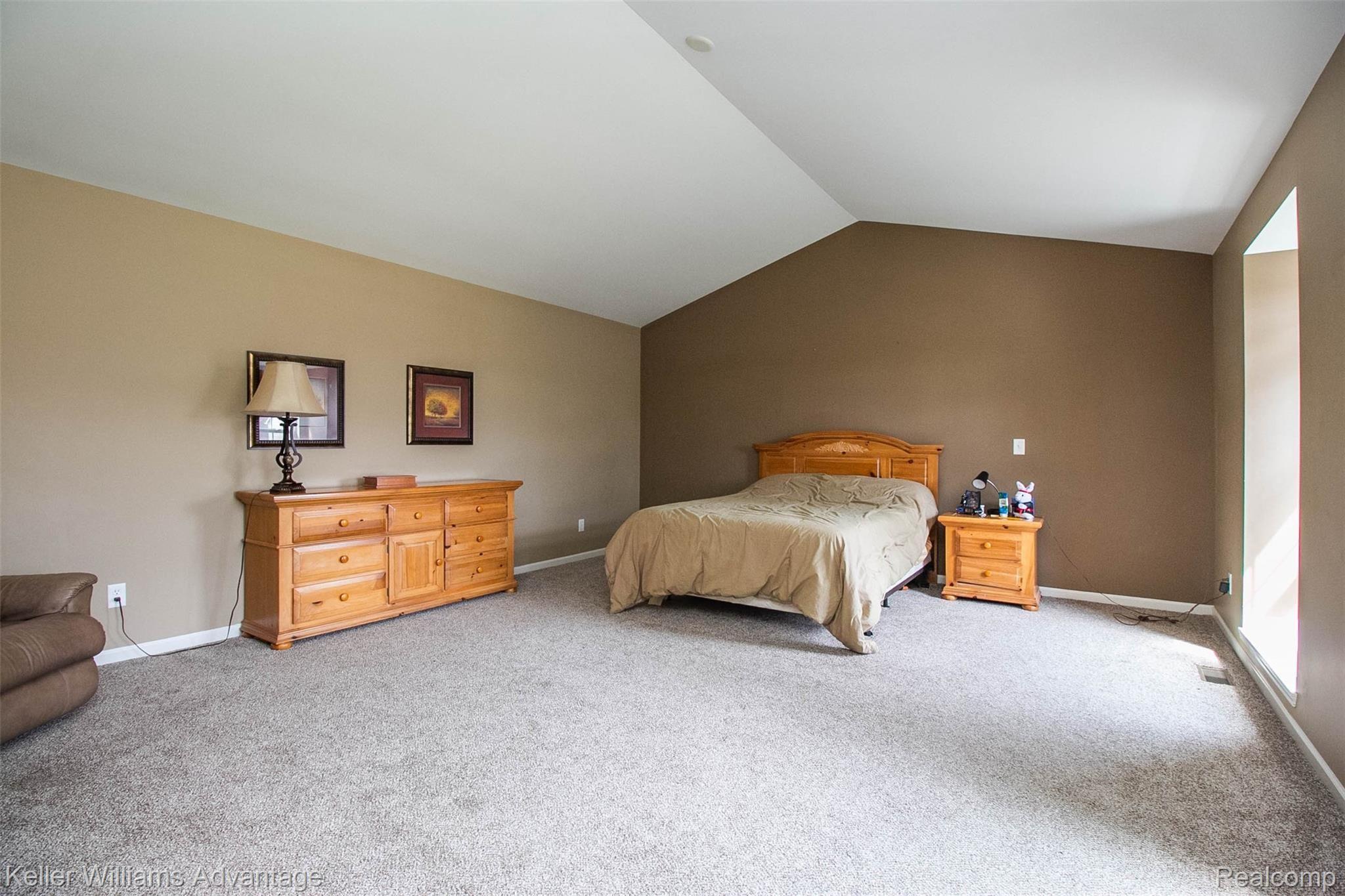 49692 Great Falls Road Canton, MI 48188 - Photo 5 of 38 20.jpg