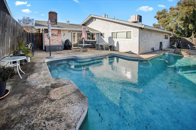 $499,000 | 5908 Hickorywood Way, Citrus Heights, CA 95621