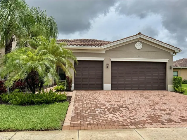 $950,000 | 3296 Pacific Drive, Naples, FL 34119