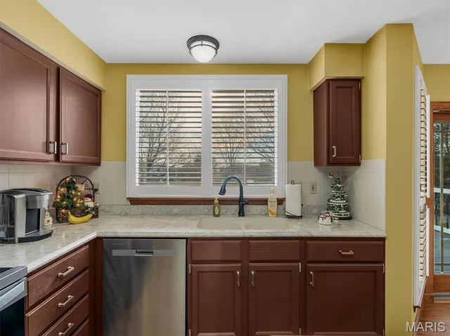 $325,000 | 3809 Teton Creek Court, Florissant, MO 63034