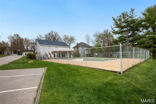 $325,000 | 3809 Teton Creek Court, Florissant, MO 63034