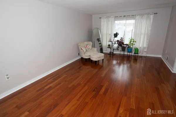 $799,000 | 31 Scarlet Drive, Parlin, NJ 08859