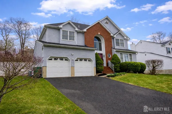 $799,000 | 31 Scarlet Drive, Parlin, NJ 08859