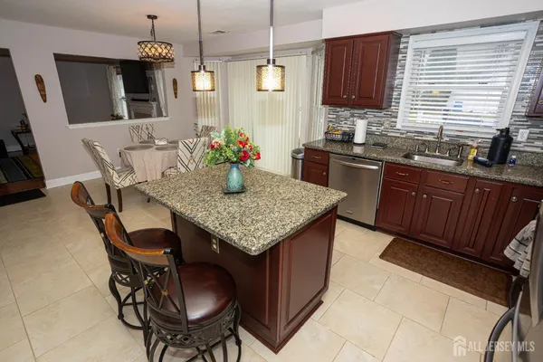 $799,000 | 31 Scarlet Drive, Parlin, NJ 08859