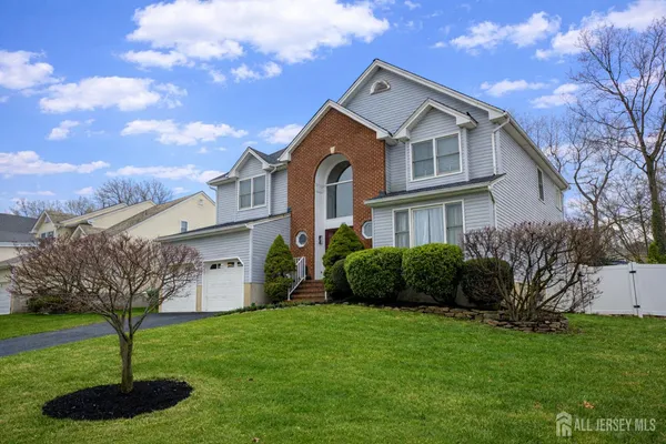 $799,000 | 31 Scarlet Drive, Parlin, NJ 08859