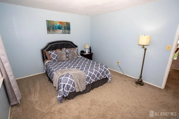 $799,000 | 31 Scarlet Drive, Parlin, NJ 08859