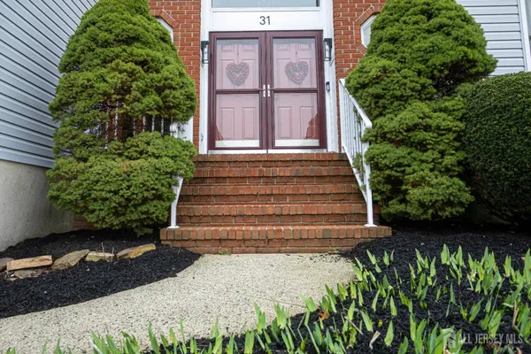 $799,000 | 31 Scarlet Drive, Parlin, NJ 08859