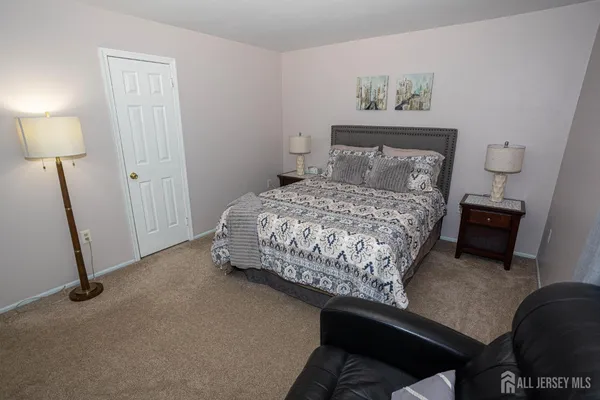 $799,000 | 31 Scarlet Drive, Parlin, NJ 08859