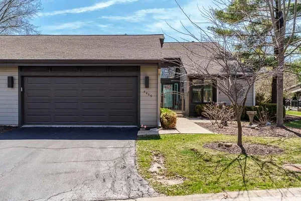 $309,900 | 5409 Winding Creek Drive, Rockford, IL 61114