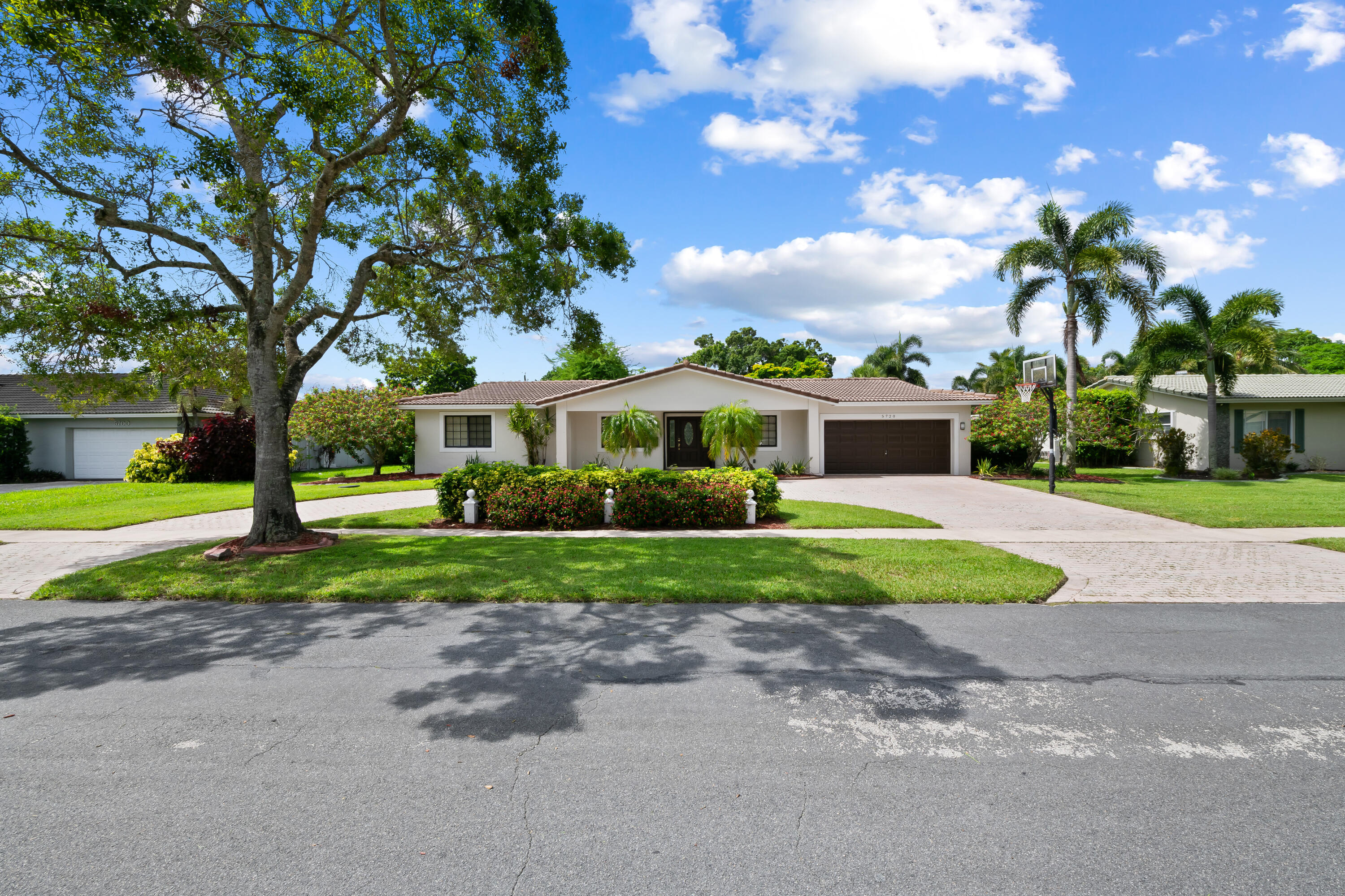 5720 Southwest 7th Street Plantation, FL 33317 - Photo 1 of 42 Front of Home
