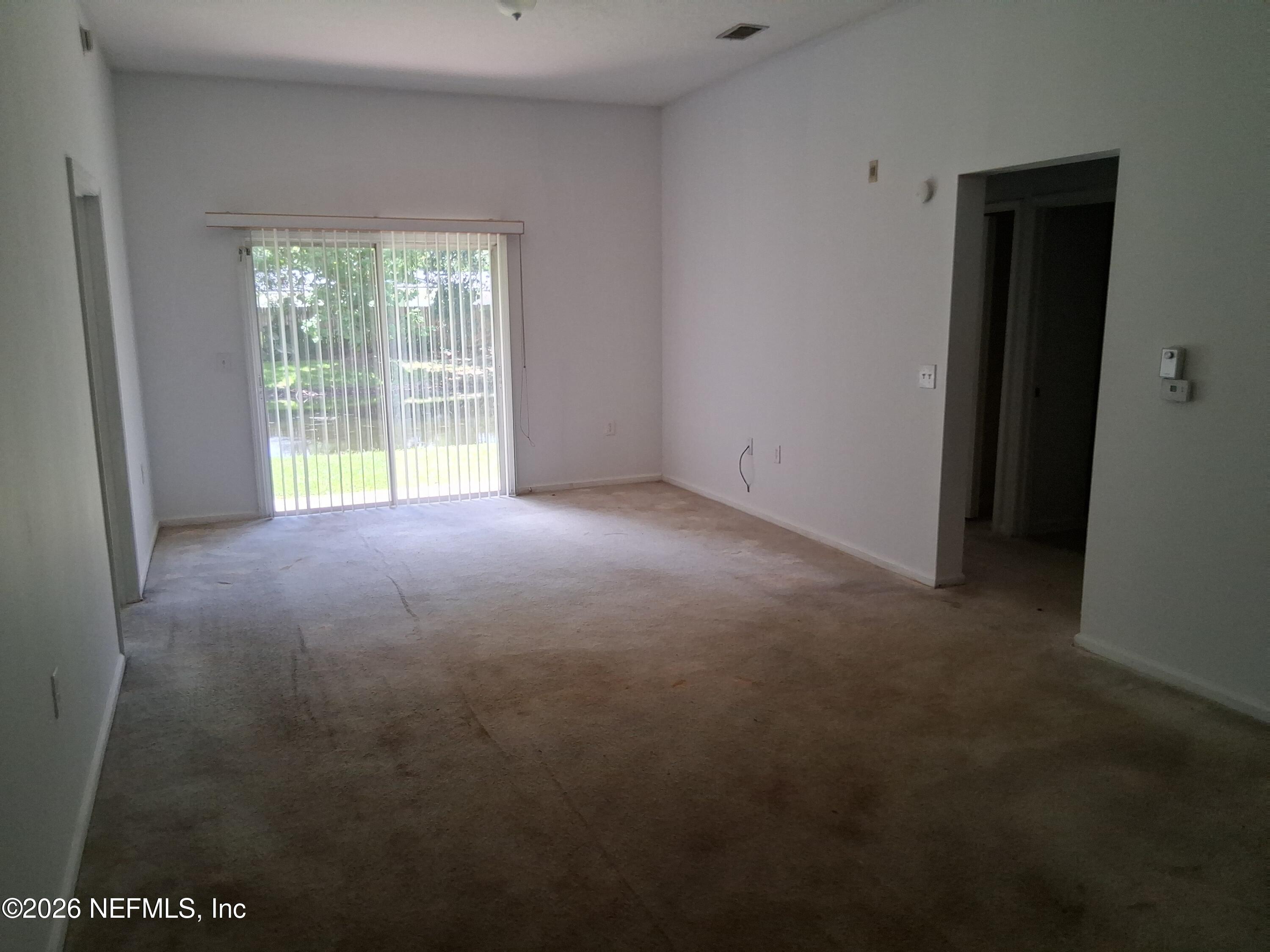 7920 Merrill Road, Unit 1302 Jacksonville, FL 32277 - Photo 4 of 11 Living Room
