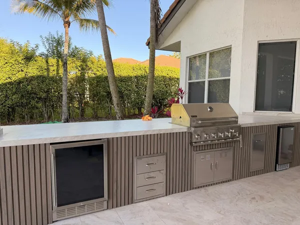 $2,200,000 | 13185 Southwest 44th Street, Davie, FL 33330