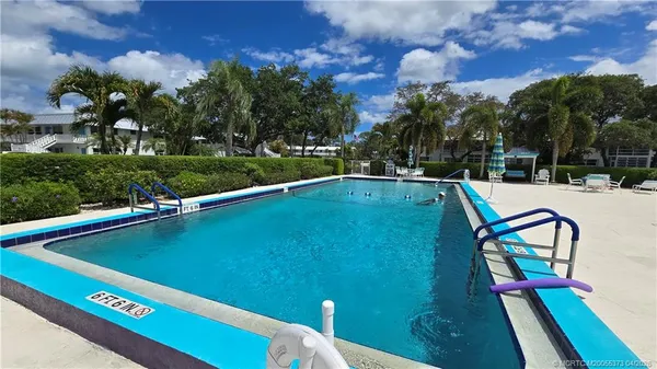 $1,600 | 2929 Southeast Ocean Boulevard, Unit 1038, Stuart, FL 34996