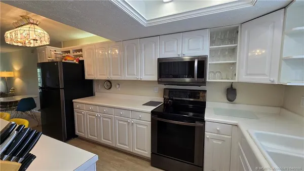 $1,600 | 2929 Southeast Ocean Boulevard, Unit 1038, Stuart, FL 34996