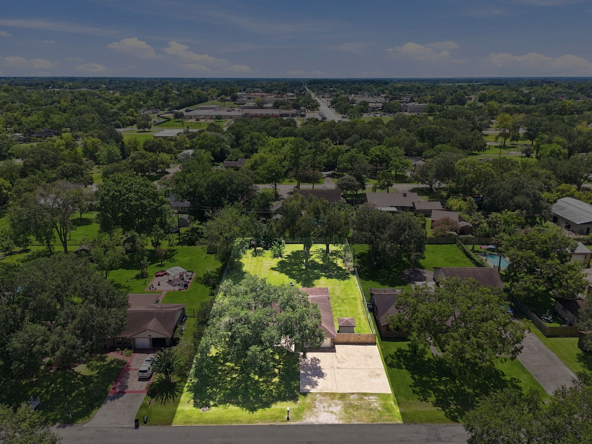 13317 Rene Circle Santa Fe, TX 77510 - Photo 32 of 35 Gallery Image 32