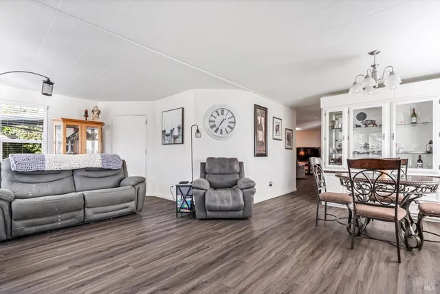 $249,000 | 192 Mosshill Court, Santa Rosa, CA 95409